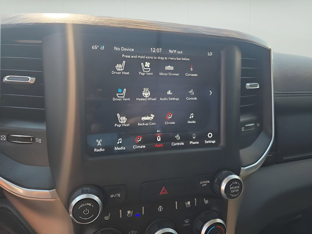 Used 2020 RAM 1500 Laramie AWD/4WD image 17