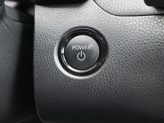 Certified 2025 Toyota Camry SE image 17