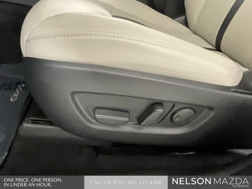 Certified 2025 MAZDA CX-90 Plug-In Hybrid w/Premium Sport image 25