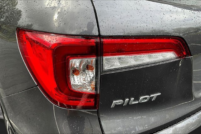 Used 2022 Honda Pilot Touring image 23