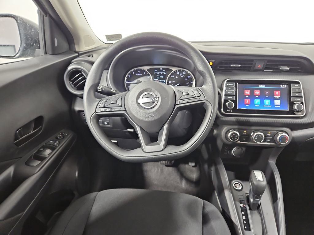 New 2025 Nissan Kicks Play S image 14