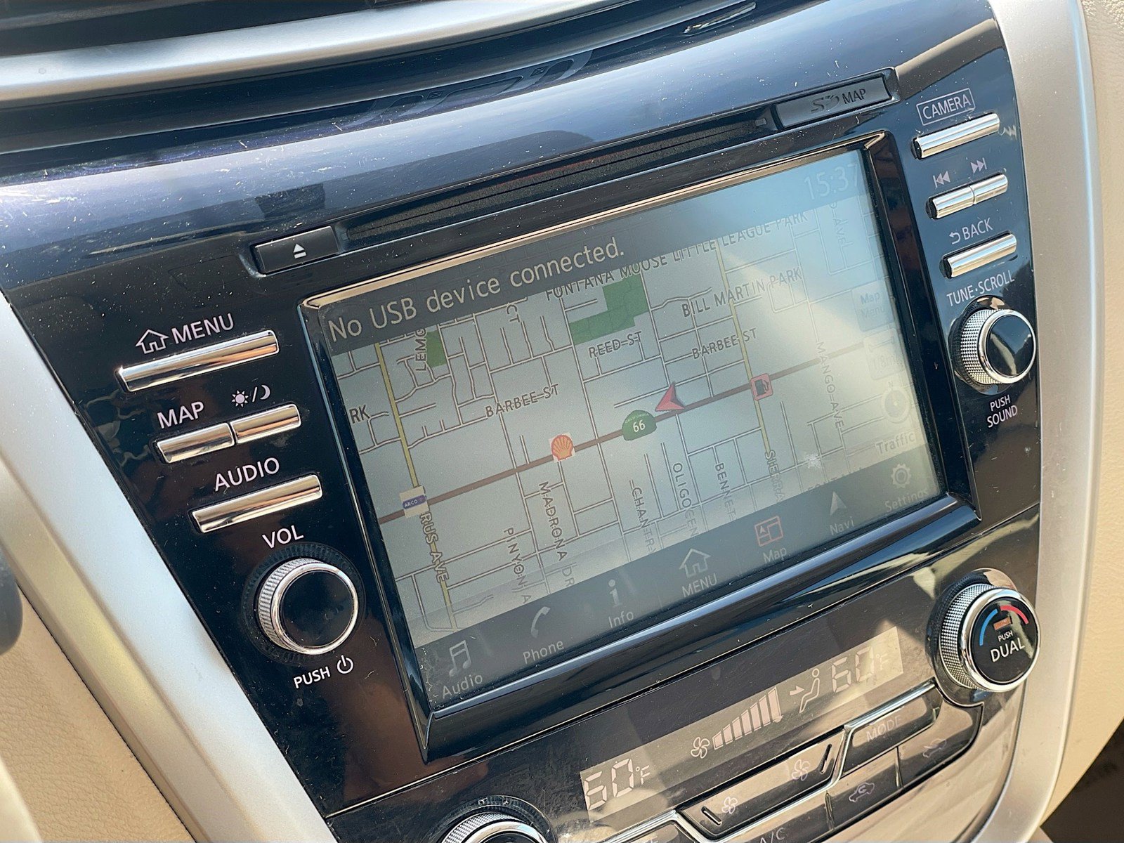 Used 2015 Nissan Murano SV w/ Premium Package FWD image 9