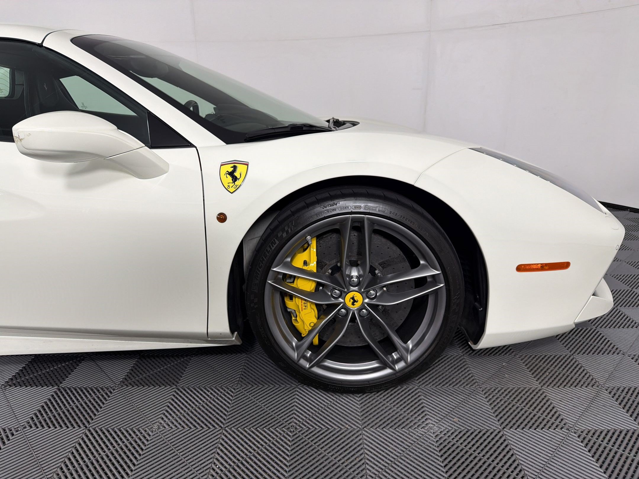 Used 2017 Ferrari 488 Spider RWD image 12