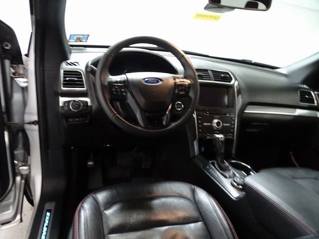 Used 2018 Ford Explorer Sport w/ Equipment Group 401A image 5