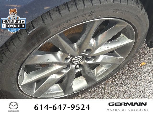 Used 2018 MAZDA MAZDA3 Touring FWD image 11