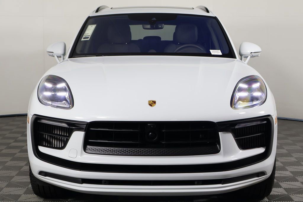 Used 2023 Porsche Macan S image 2
