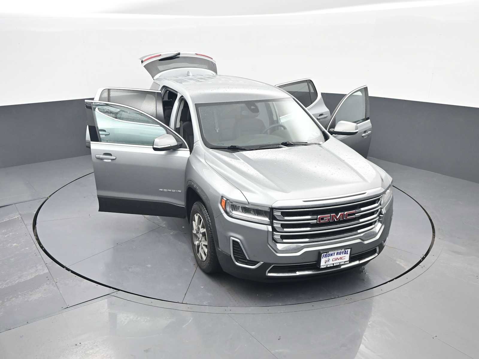 Used 2023 GMC Acadia SLE image 46