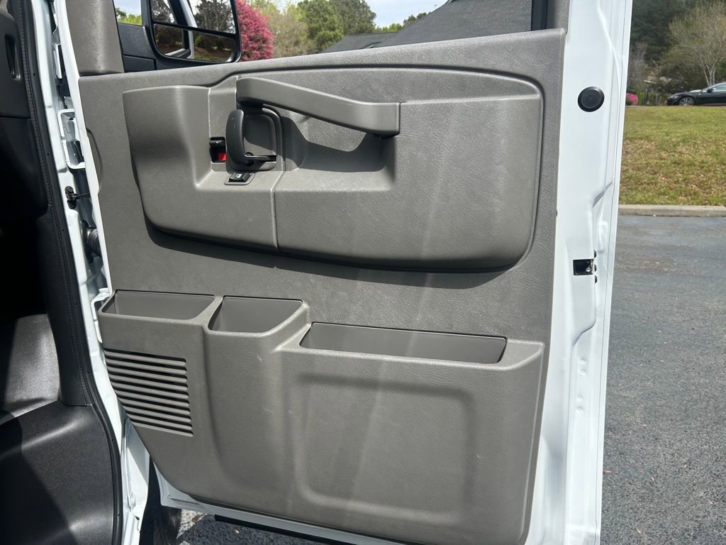 New 2026 Chevrolet Express 2500 Extended image 56