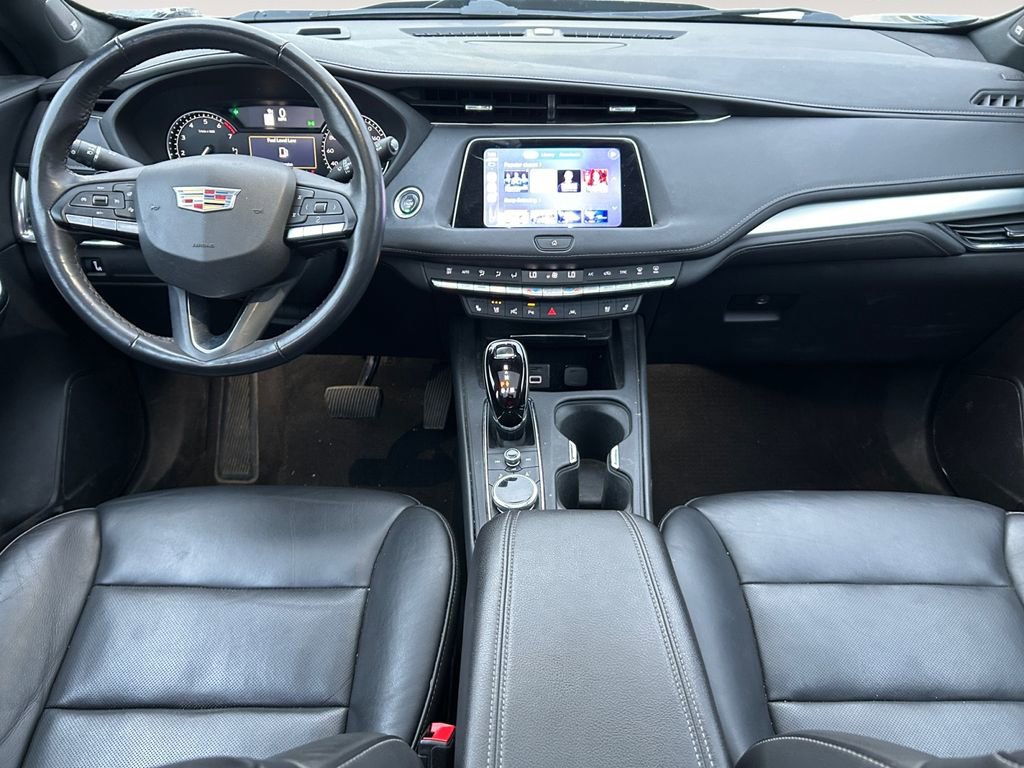 Used 2022 Cadillac XT4 Premium Luxury w/ Enhanced Visibility Package image 10