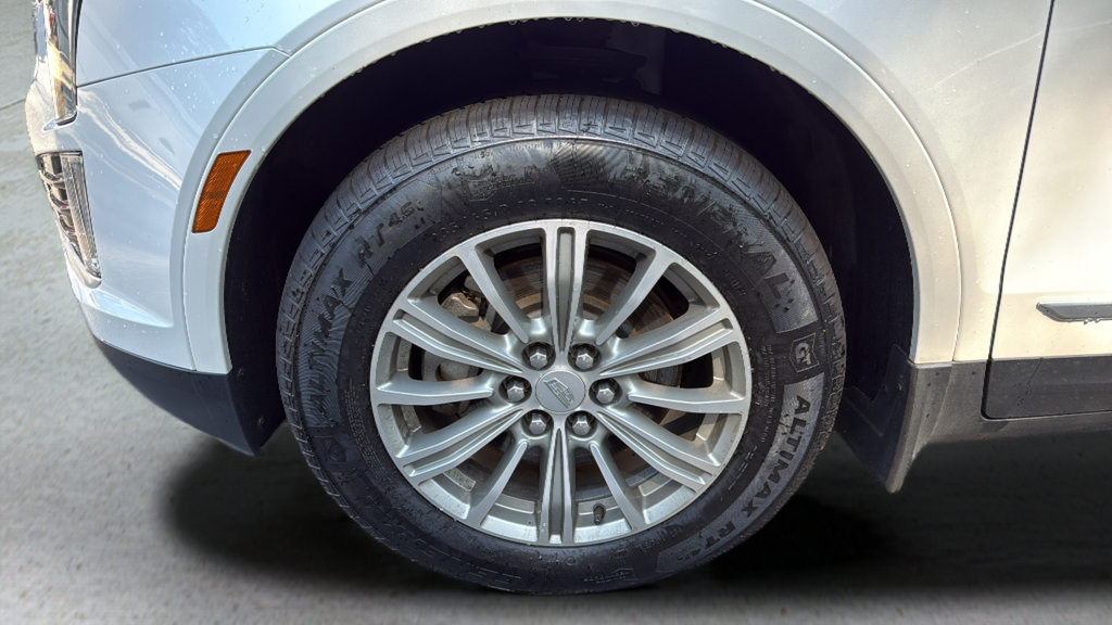 Used 2019 Cadillac XT5 Luxury AWD/4WD image 16