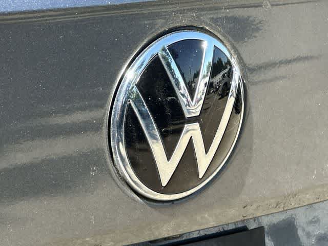Used 2022 Volkswagen Taos SE AWD/4WD image 16