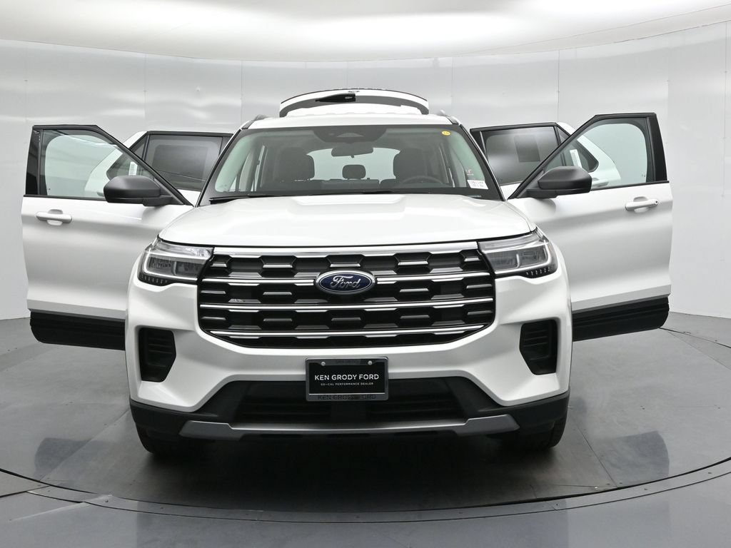 New 2026 Ford Explorer Active RWD image 29