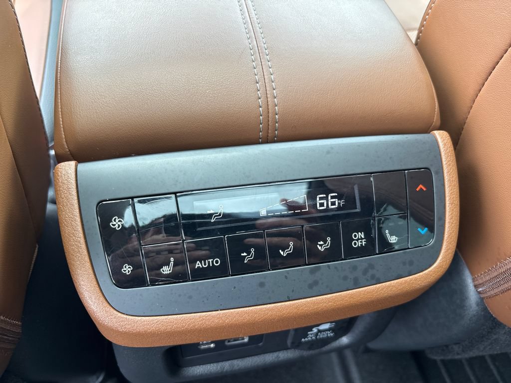 Used 2023 Nissan Pathfinder Platinum w/ Lighting Package (N93) AWD/4WD image 42