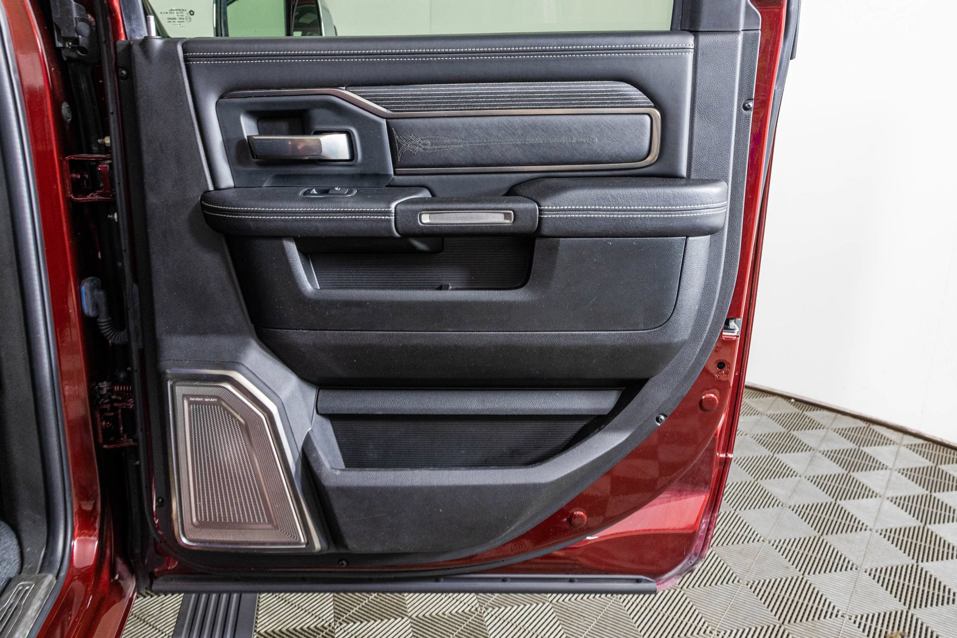 Used 2019 RAM 3500 Limited AWD/4WD image 46
