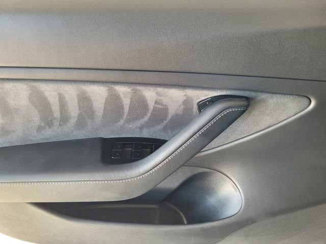 Used 2018 Tesla Model 3 Long Range image 18