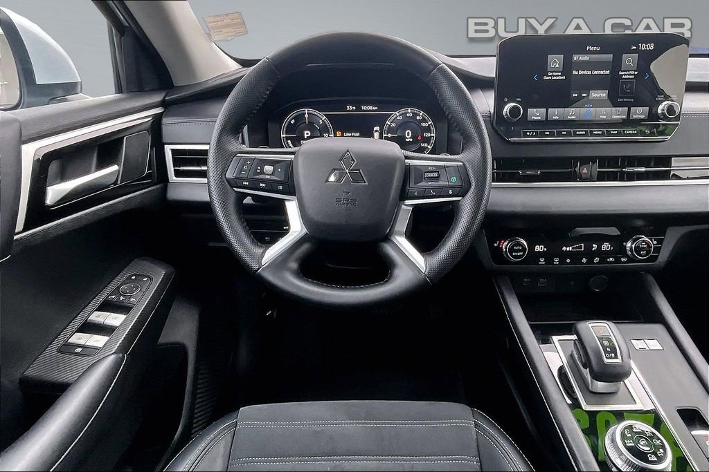 Used 2025 Mitsubishi Outlander LE image 5