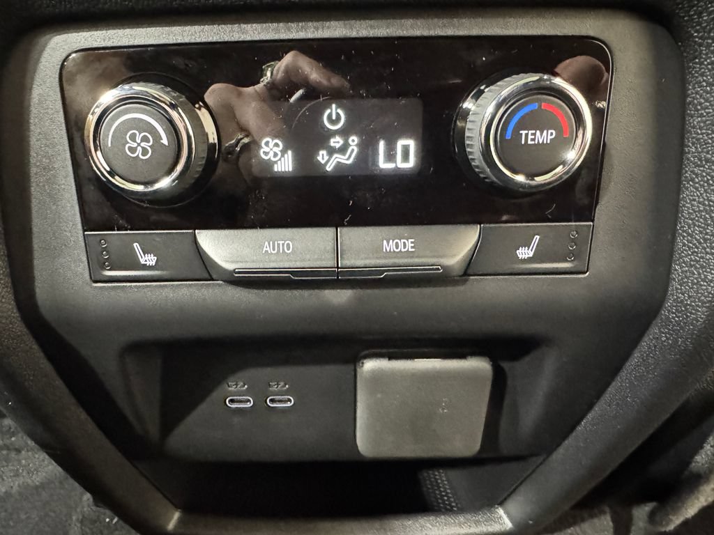 New 2027 Chevrolet Traverse RS AWD/4WD image 13