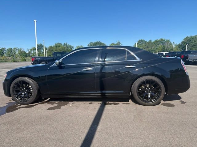 Used 2012 Chrysler 300 C Luxury Series w/ 19-Premium Speaker Group RWD image 13