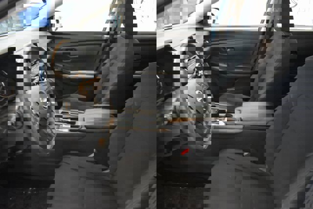 Used 2025 Nissan Sentra S image 24