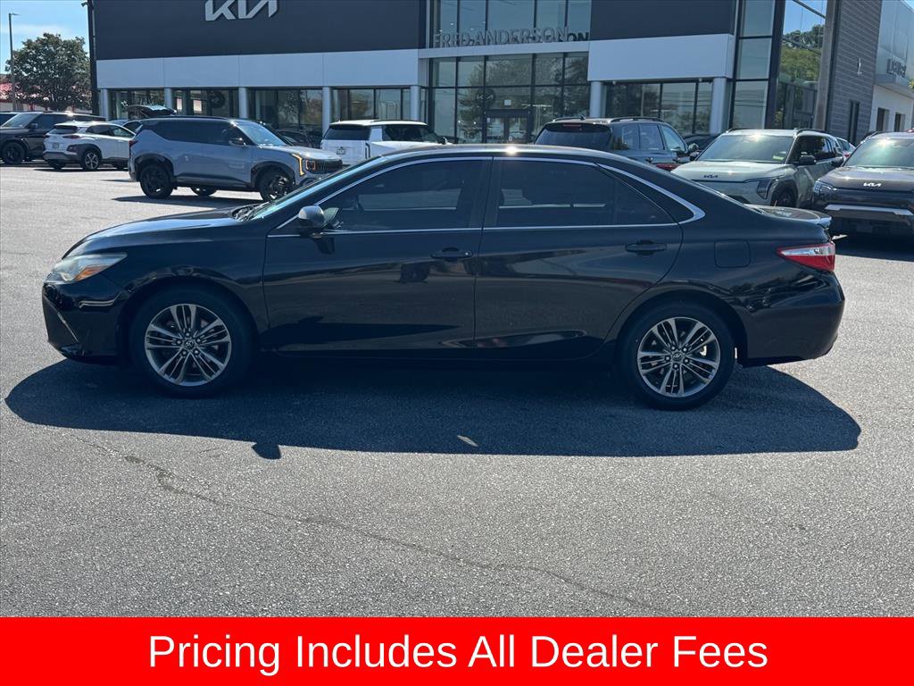 Used 2017 Toyota Camry SE FWD image 6
