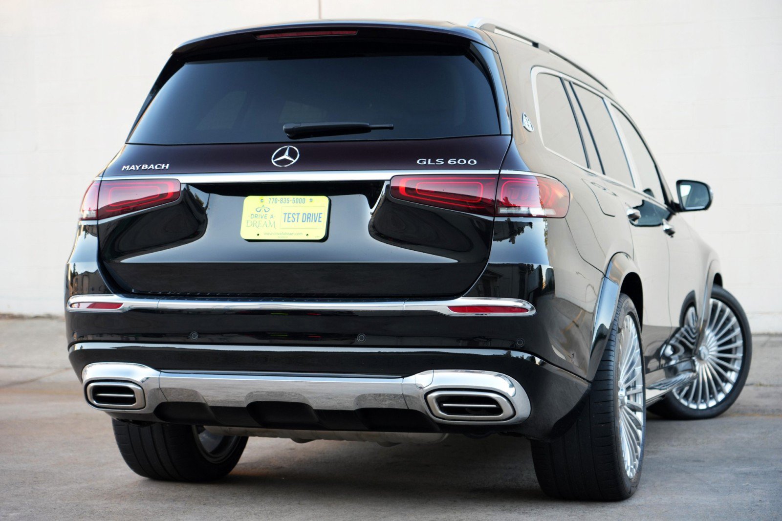 Used 2023 Mercedes-Benz Maybach GLS 600 4MATIC image 5