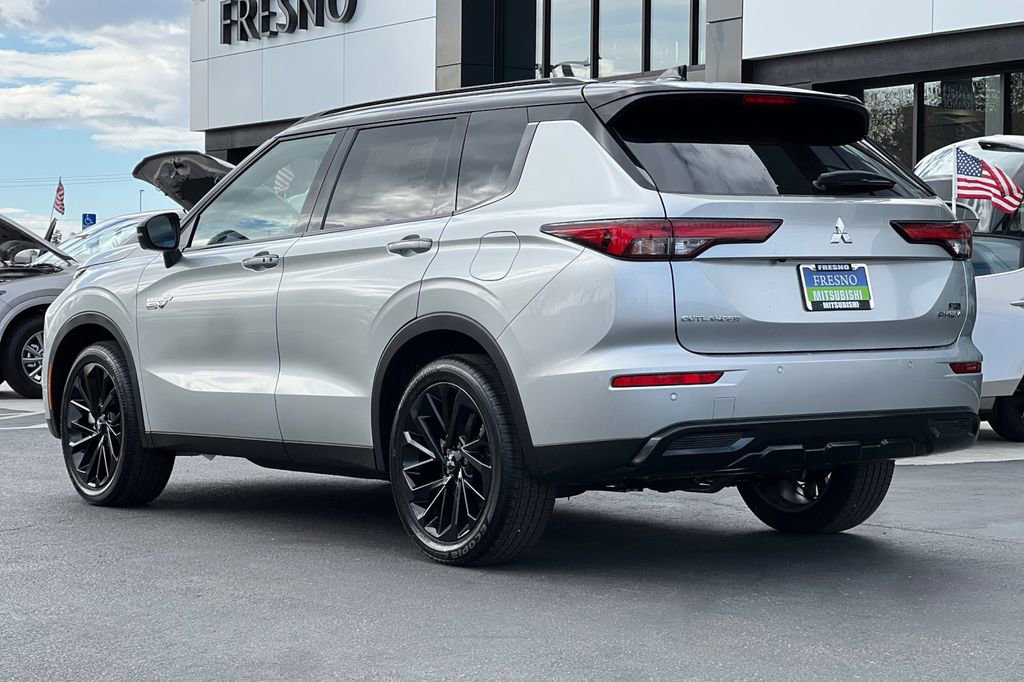 New 2025 Mitsubishi Outlander SEL Black Edition image 7