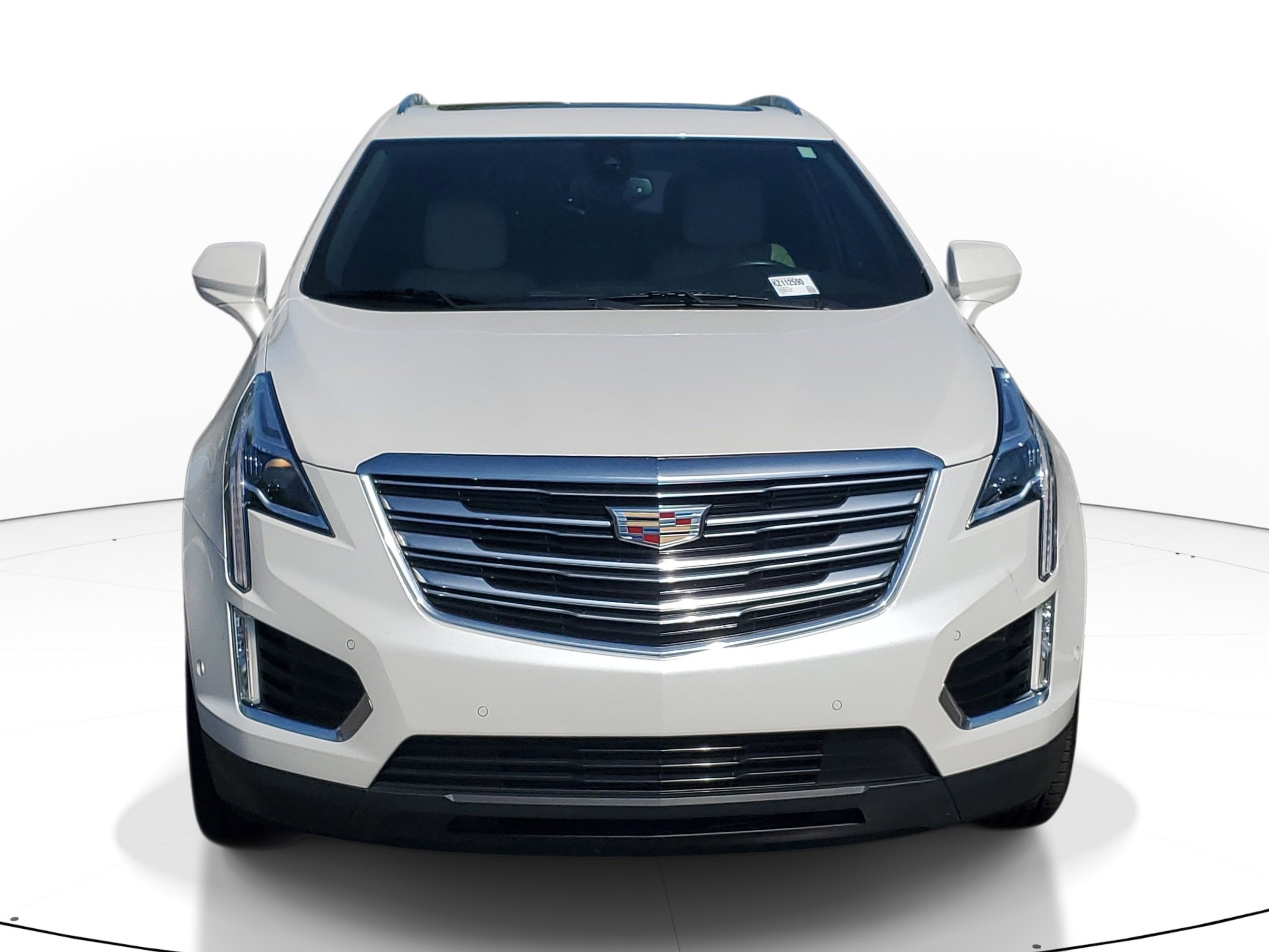 Used 2019 Cadillac XT5 Premium Luxury w/ Driver Assist Package image 2