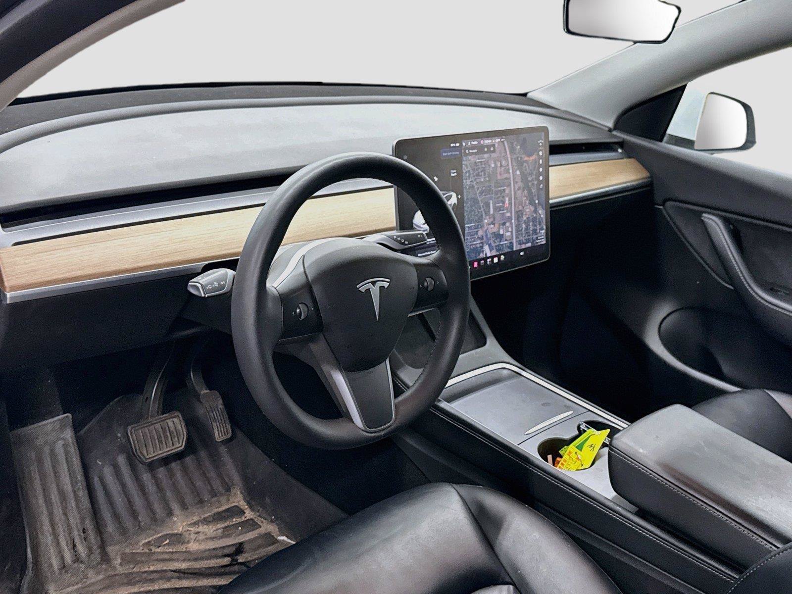 Used 2022 Tesla Model Y Long Range AWD/4WD image 7