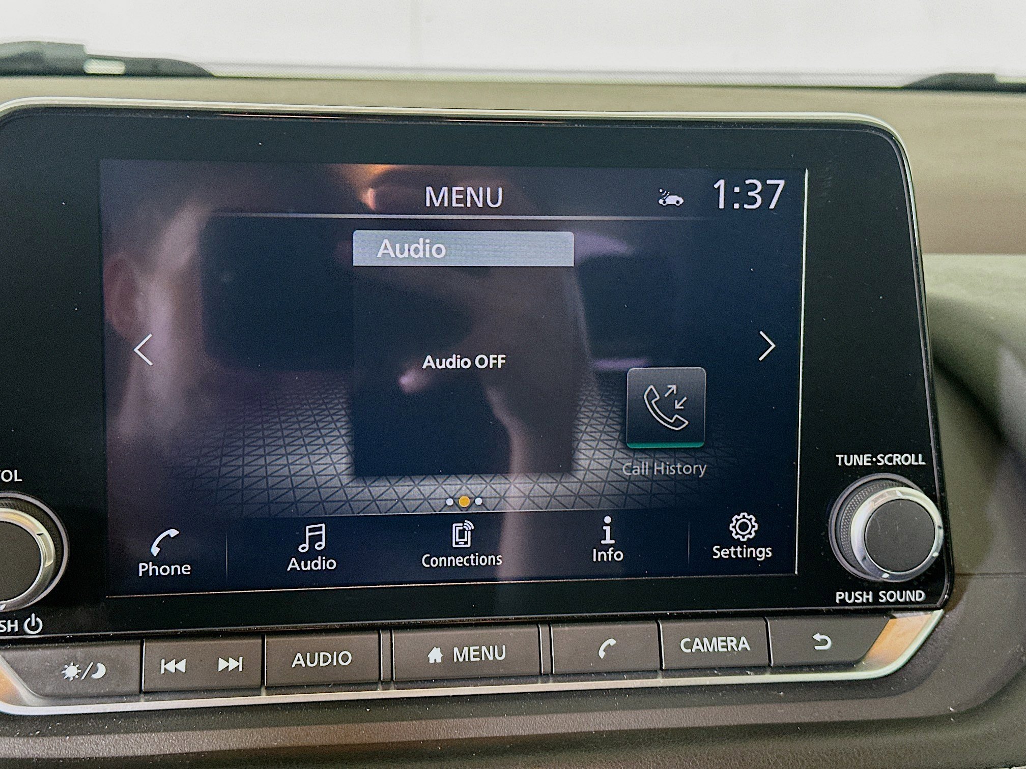 Used 2023 Nissan Rogue SV w/ SV Premium B Package image 21