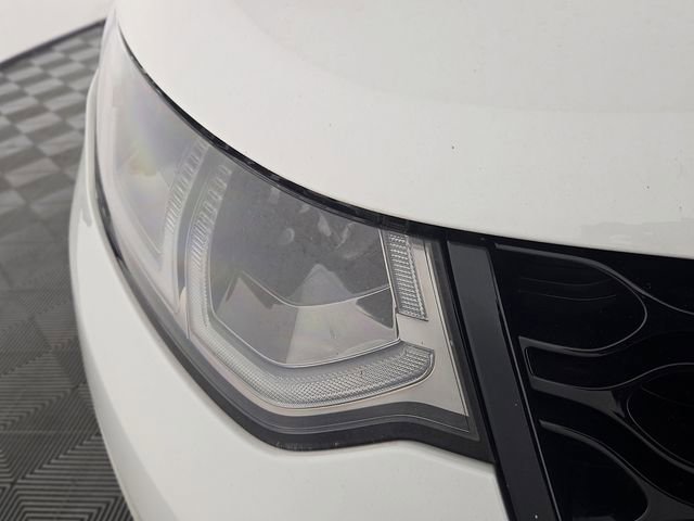 Used 2024 Land Rover Discovery Sport S image 10