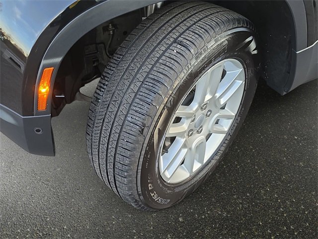 Used 2025 Land Rover Defender 110 S image 30