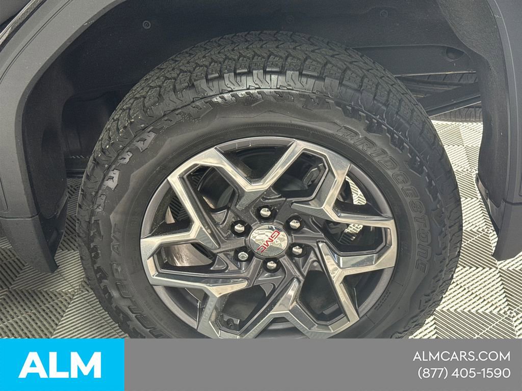 Used 2025 GMC Sierra 1500 SLT w/ SLT Premium Package image 23