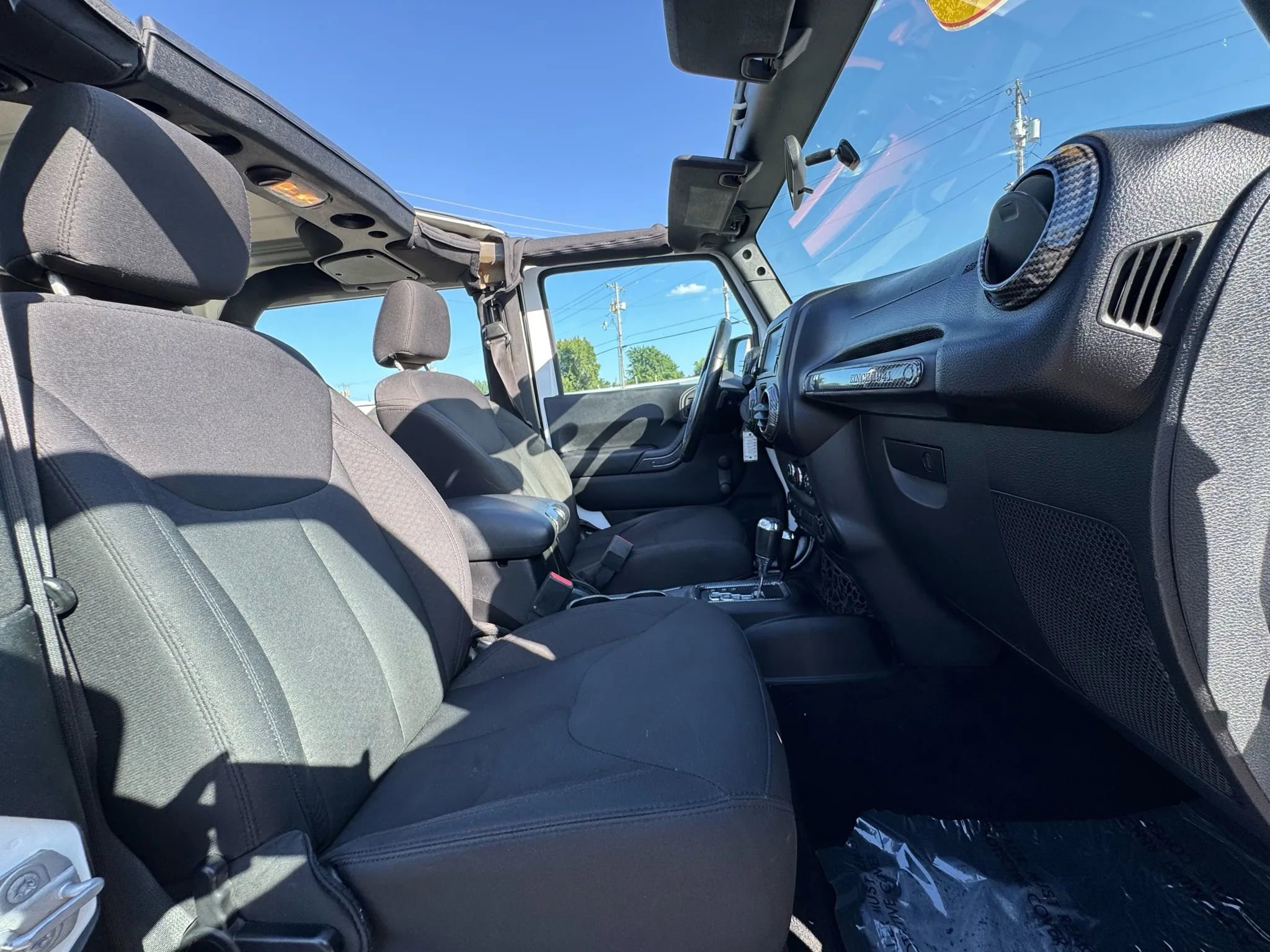 Used 2017 Jeep Wrangler Sport w/ Quick Order Package 24S image 16