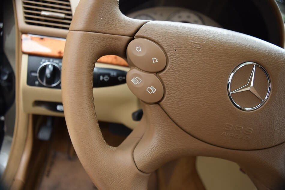 Used 2008 Mercedes-Benz E 350 4MATIC Sedan image 65