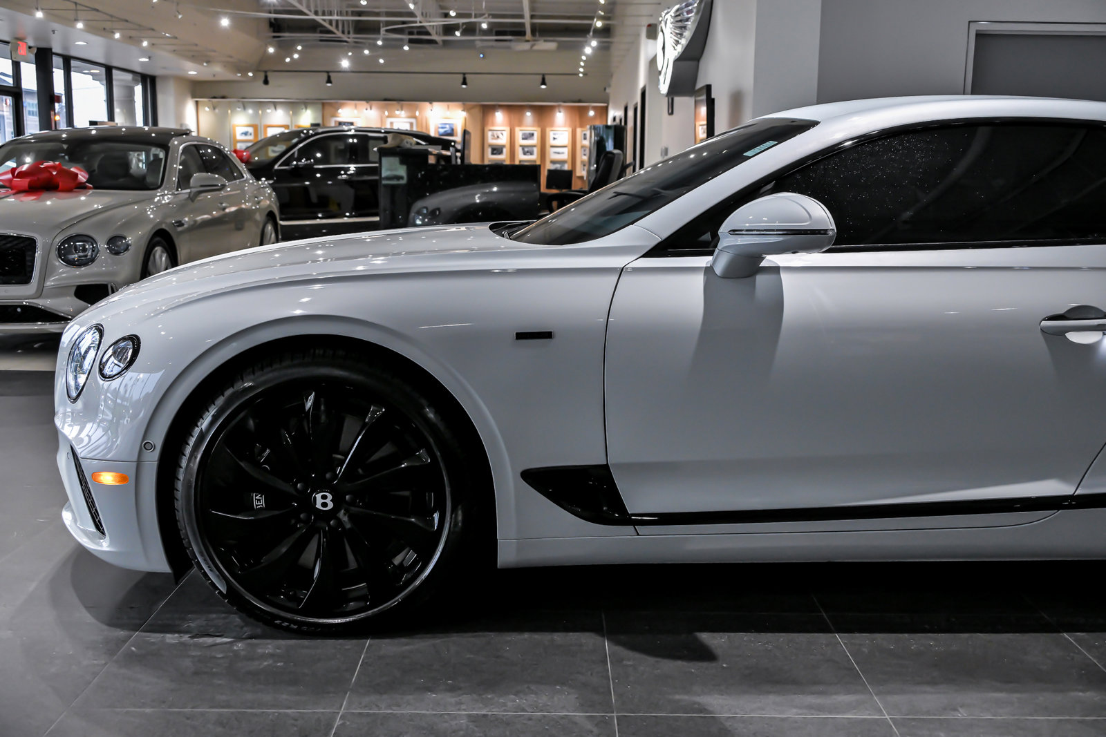 Used 2024 Bentley Continental GT image 7