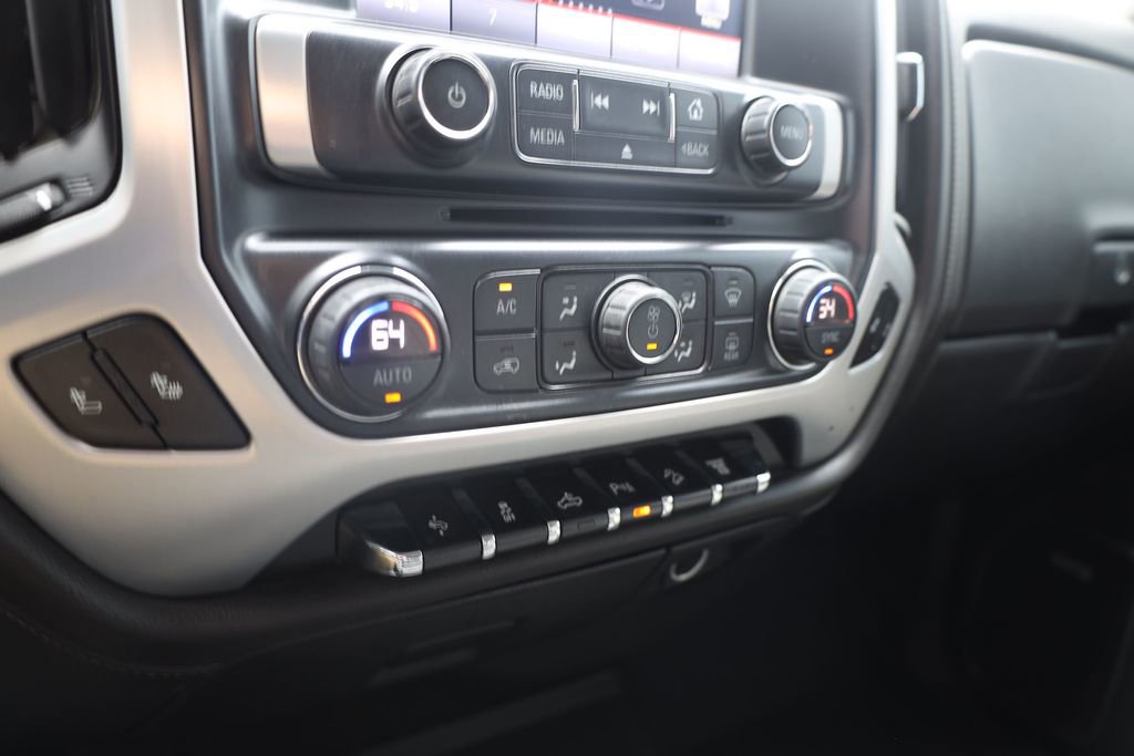 Used 2015 GMC Sierra 3500 SLT w/ Duramax Plus Package AWD/4WD image 17