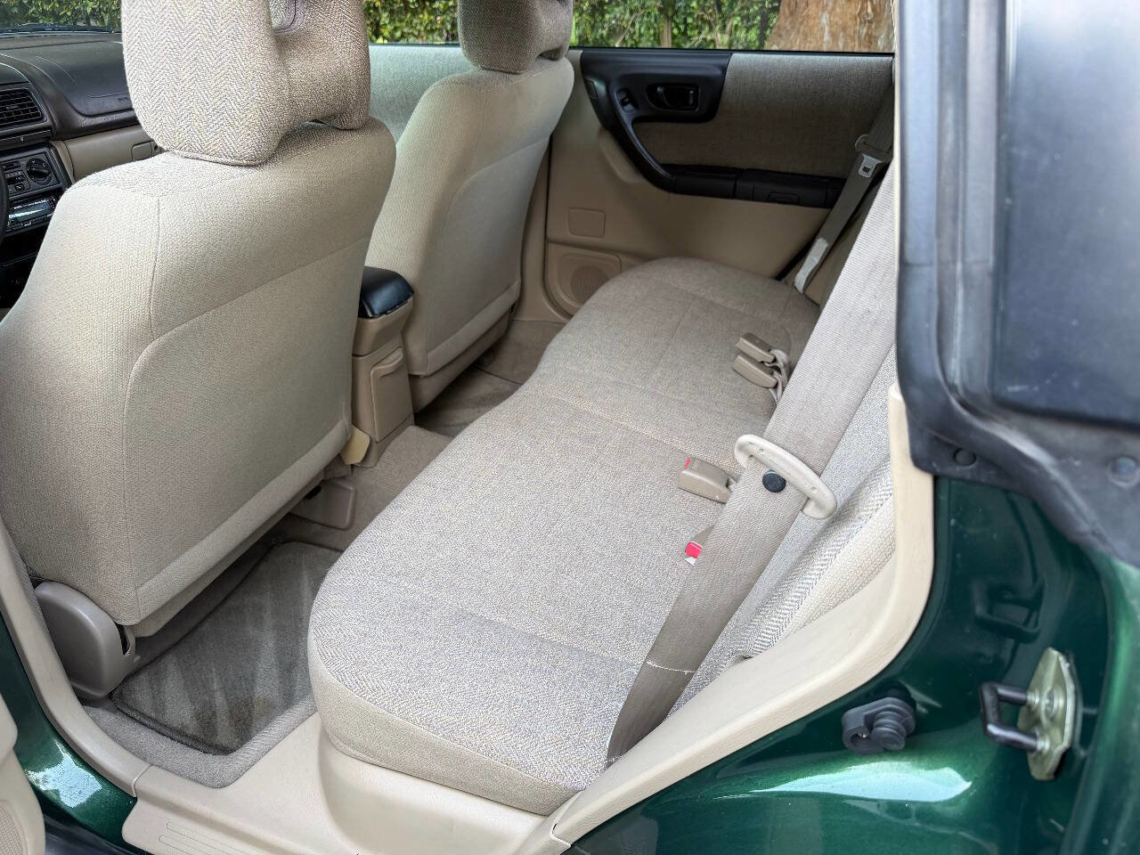 Used 2002 Subaru Forester L AWD/4WD image 14