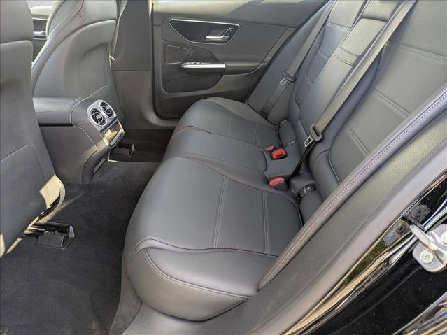 Used 2025 Mercedes-Benz C 300 4MATIC Sedan image 19