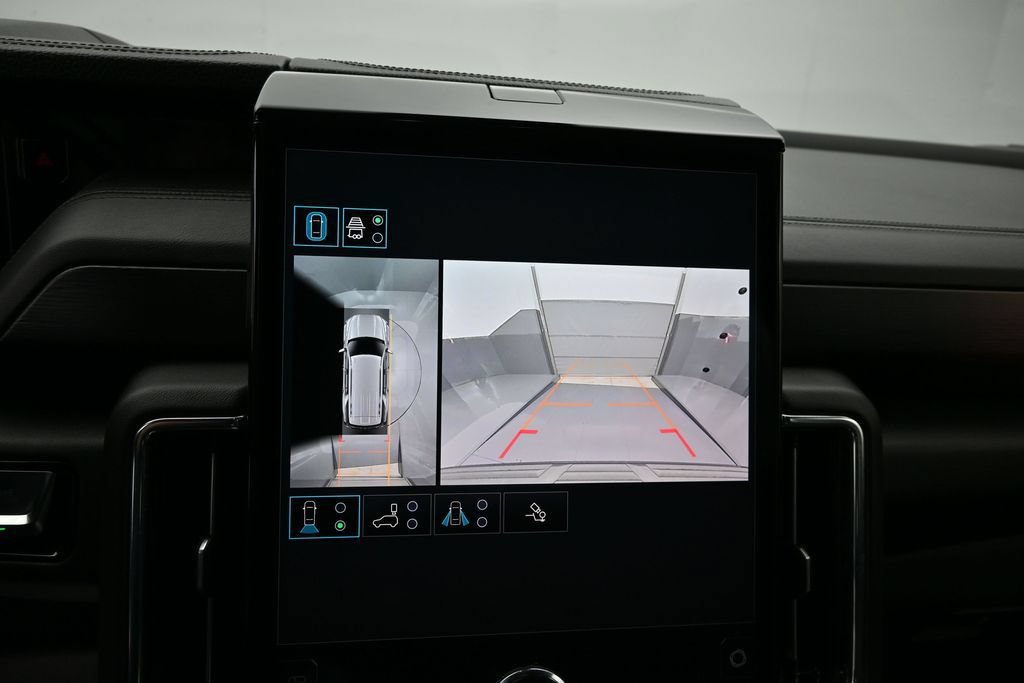 Used 2025 GMC Yukon Denali w/ Sun & Power Step Package RWD image 11