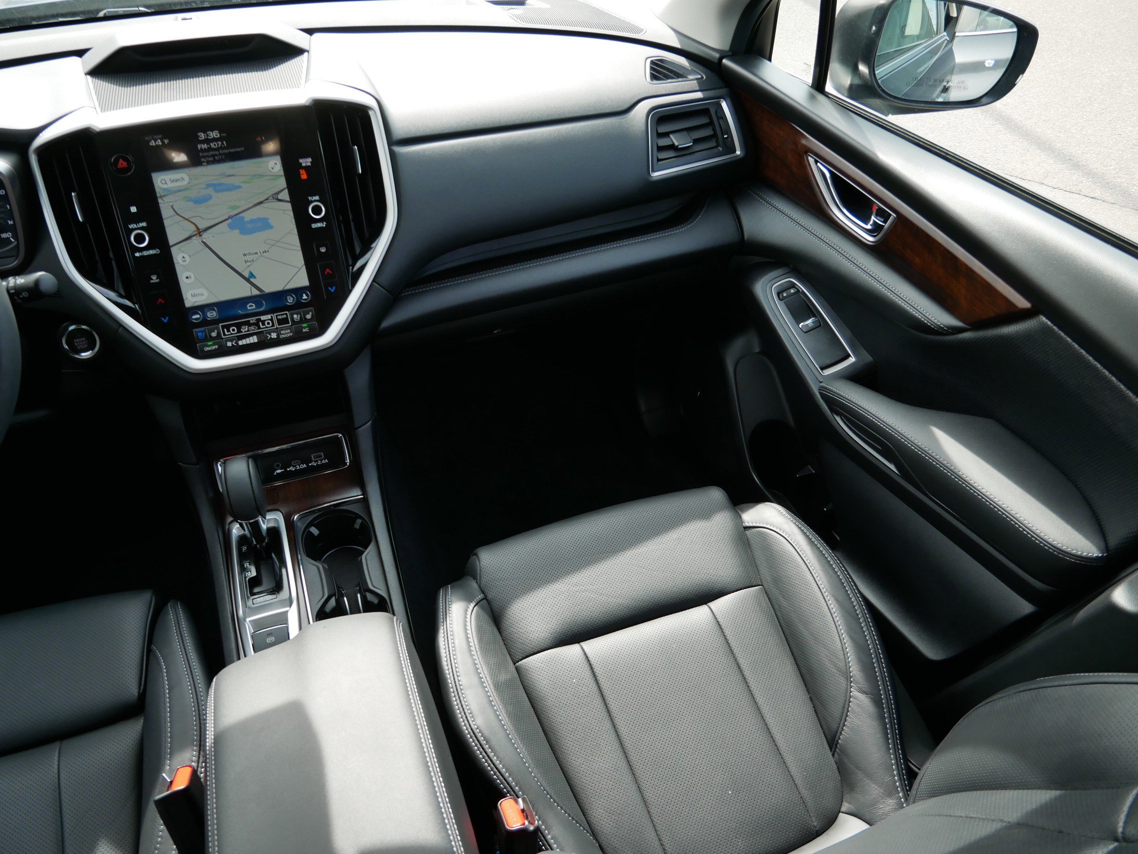 Used 2025 Subaru Ascent Touring w/ Popular Package #2 AWD/4WD image 11