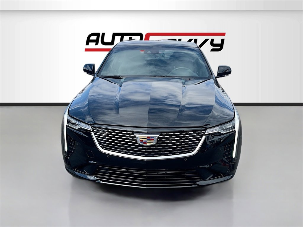 Used 2025 Cadillac CT4 Premium Luxury image 2