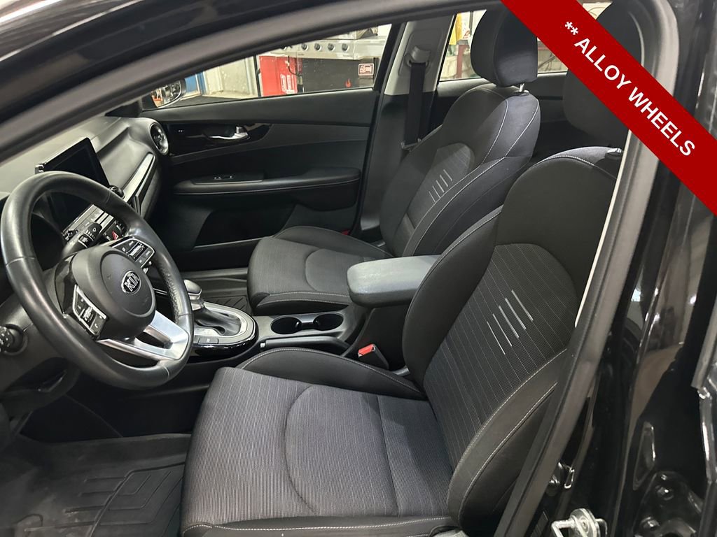 Used 2019 Kia Forte S w/ S Premium Package image 11