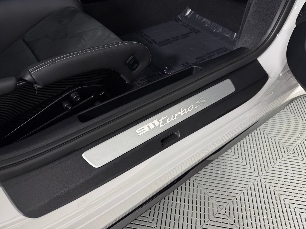 Certified 2025 Porsche 911 Turbo S AWD/4WD image 18