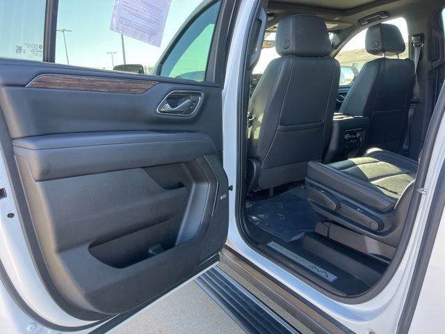 Used 2022 Chevrolet Suburban High Country image 35