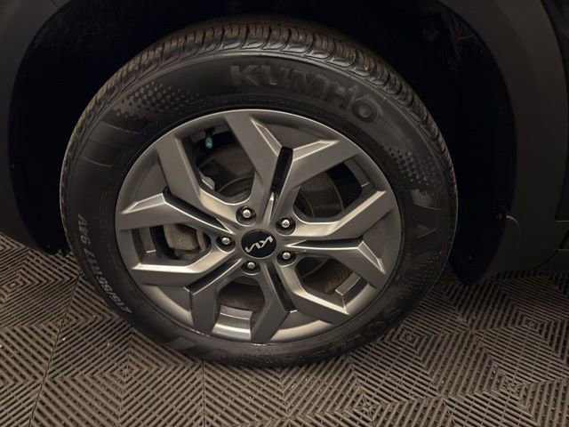 Used 2024 Kia Seltos S image 27