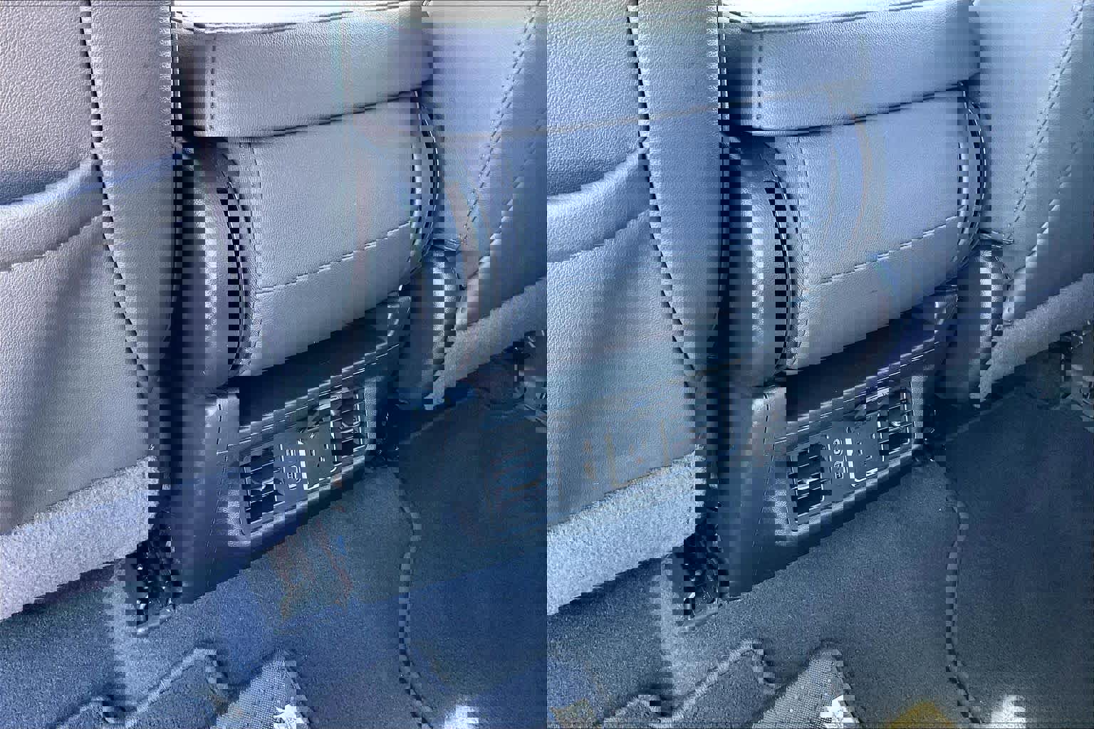 Certified 2025 GMC Sierra 1500 SLT RWD image 33