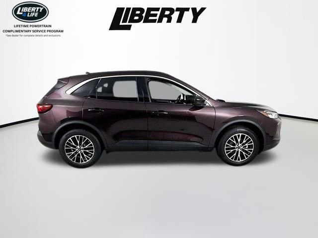 Used 2023 Ford Escape SE image 7