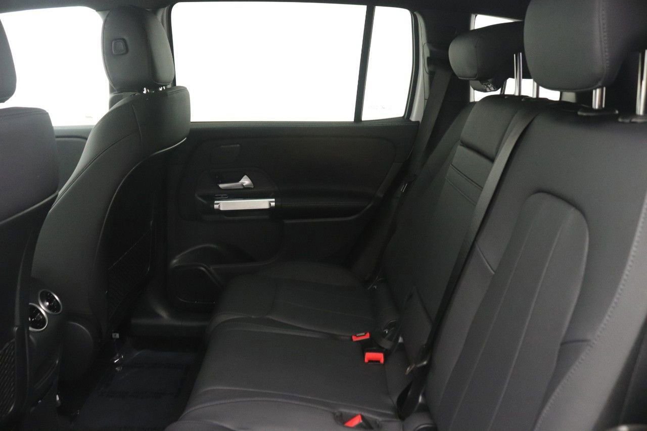 Certified 2026 Mercedes-Benz GLB 250 image 33