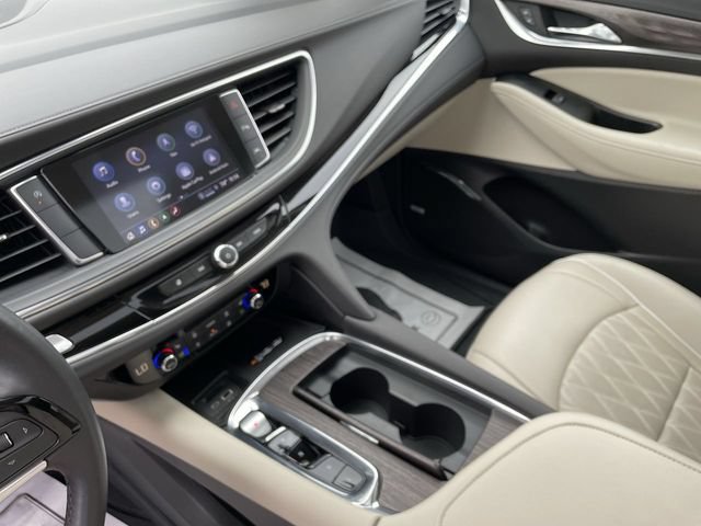 Used 2023 Buick Enclave Avenir FWD image 13