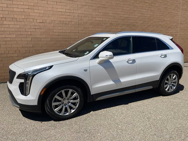 Certified 2023 Cadillac XT4 Premium Luxury w/ Cold Weather Package AWD/4WD image 2